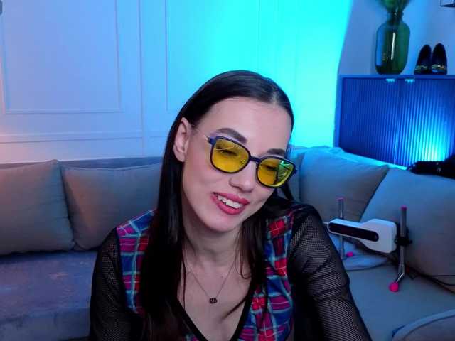 EmmaJakson's Thumb Image