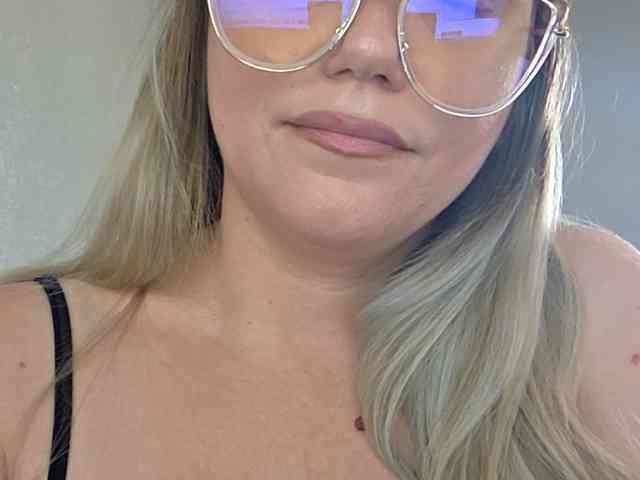 VioletBabyyy Live Webcam on BongaCams