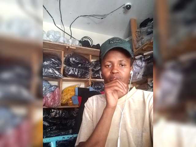 Goddesshelle webcam