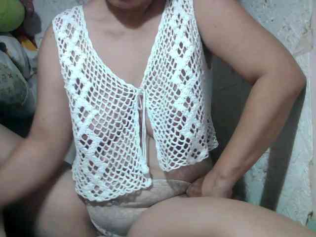 lovelysweet4u webcam