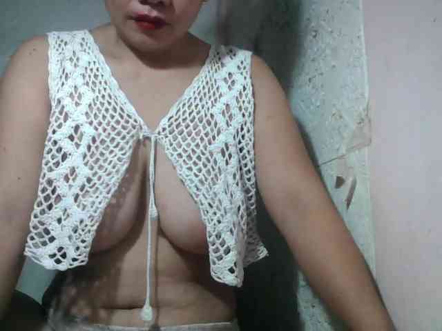 lovelysweet4u webcam