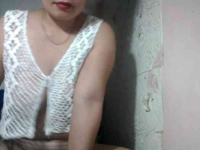 lovelysweet4u webcam