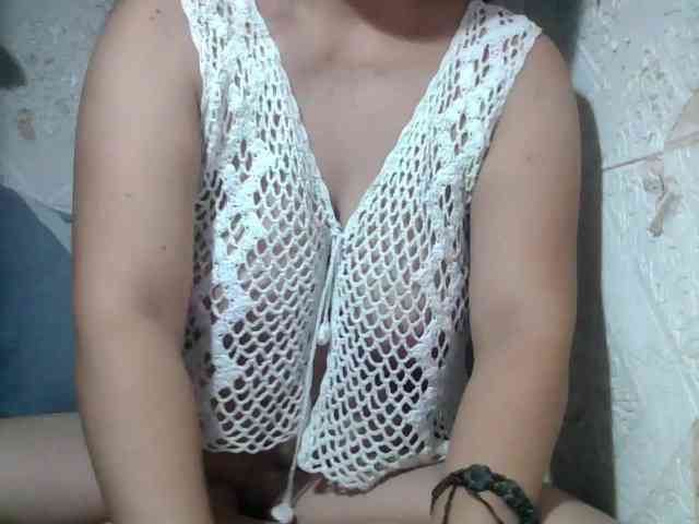 lovelysweet4u webcam