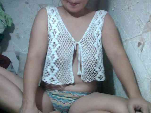 lovelysweet4u webcam