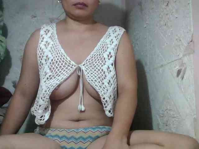 lovelysweet4u webcam