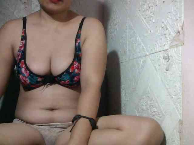 lovelysweet4u webcam