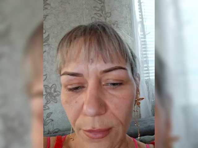 krisred's BongaCams show and profile