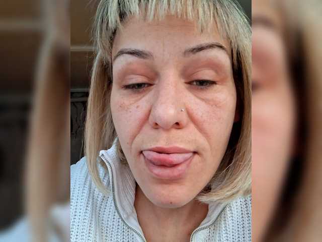 krisred's BongaCams show and profile