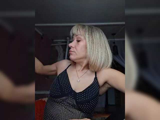 krisred's BongaCams show and profile