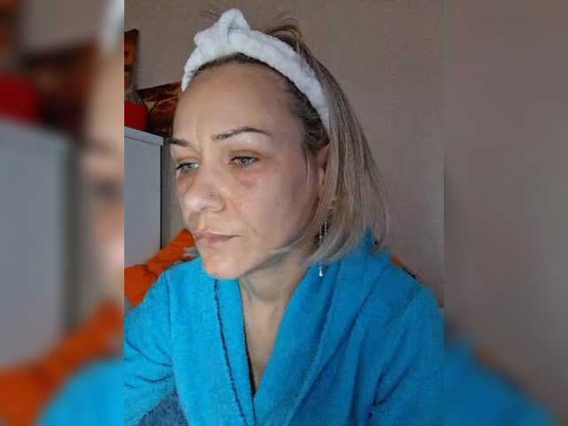 krisred's BongaCams show and profile