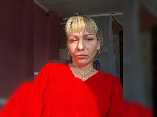 krisred's BongaCams show and profile