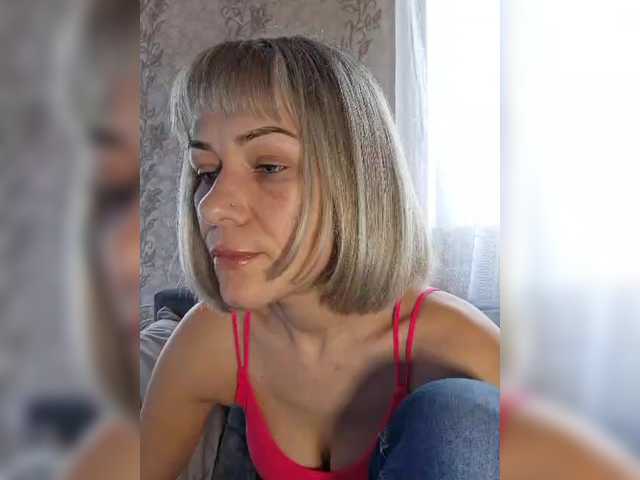 krisred's BongaCams show and profile