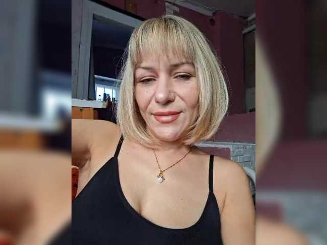 krisred's BongaCams show and profile