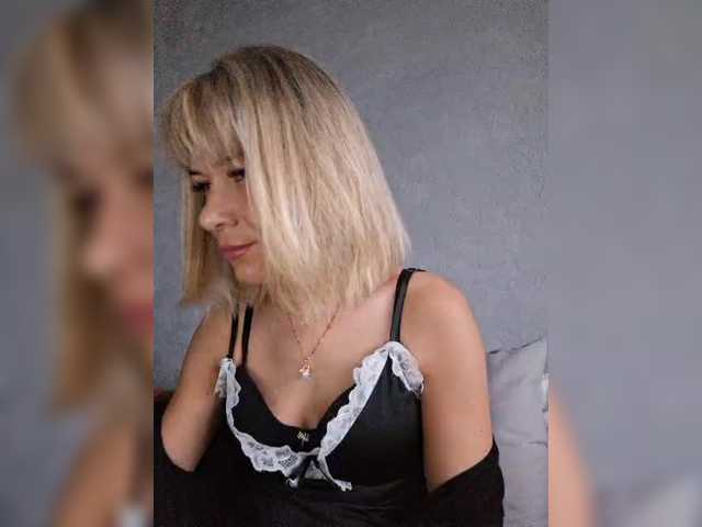 krisred's BongaCams show and profile