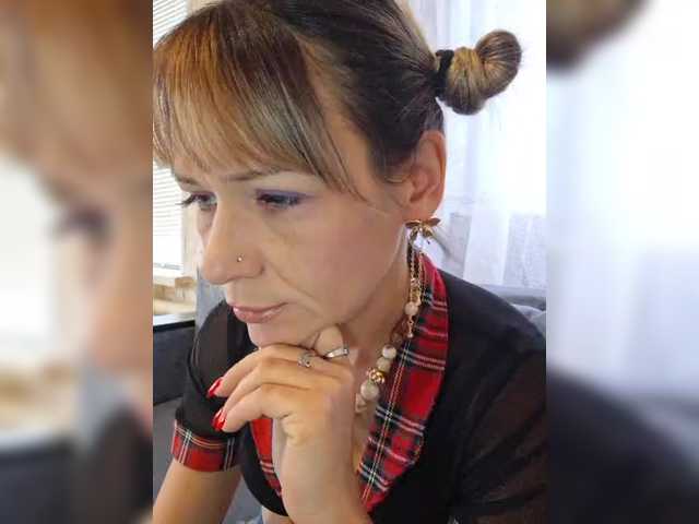 krisred's BongaCams show and profile