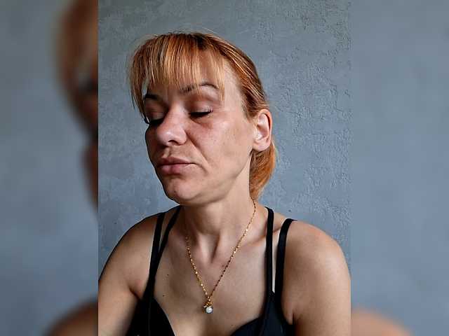 krisred's BongaCams show and profile