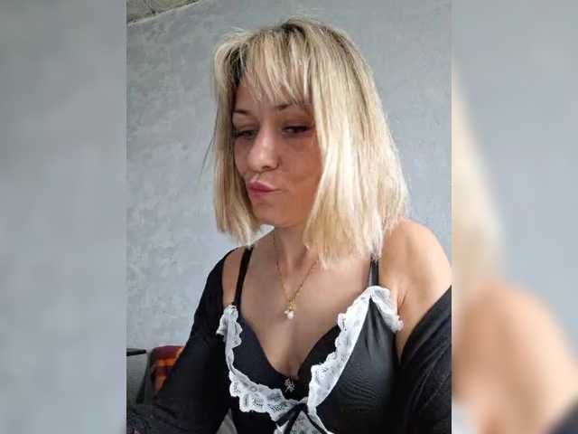 krisred's BongaCams show and profile