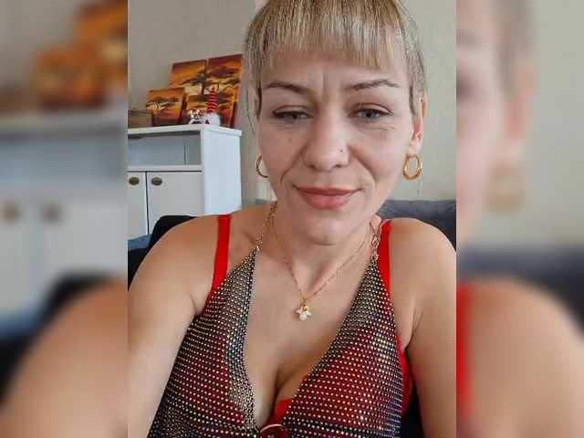 krisred's BongaCams show and profile