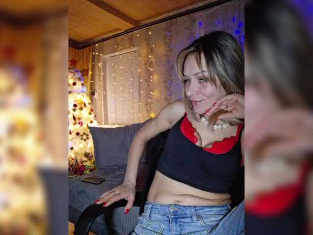 krisred's BongaCams show and profile