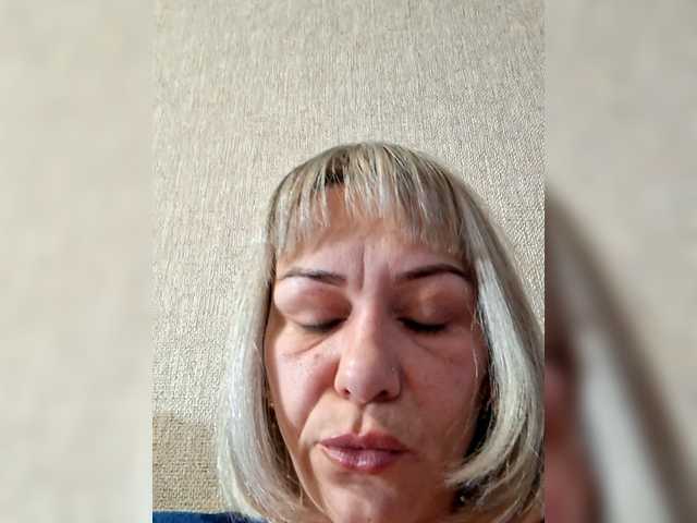 krisred's BongaCams show and profile