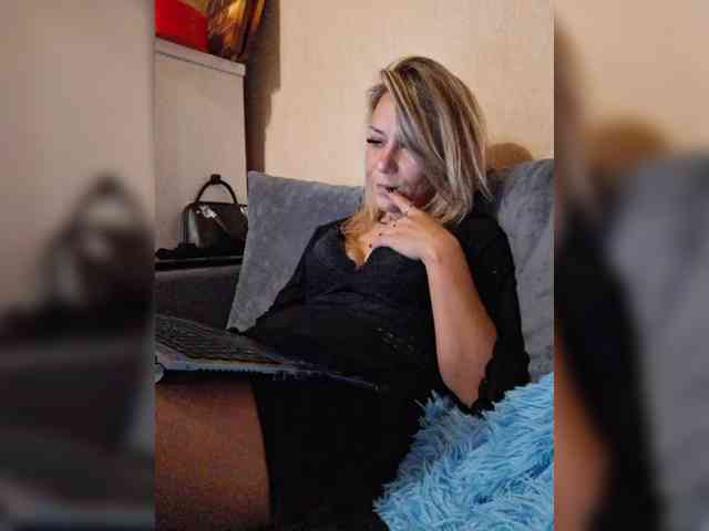 krisred webcam