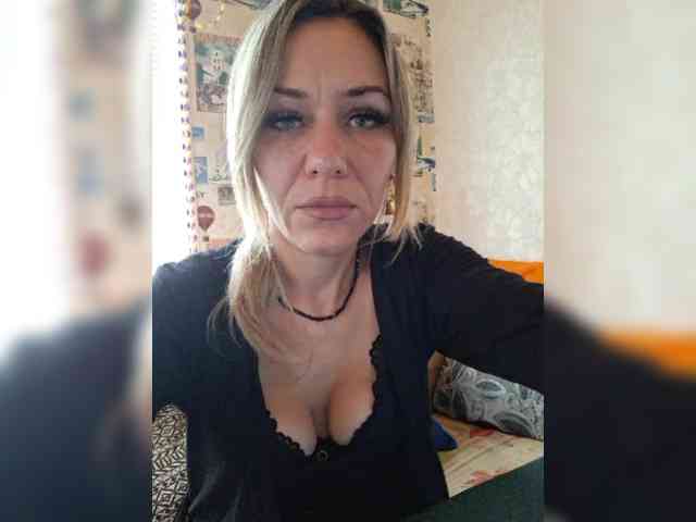 krisred webcam