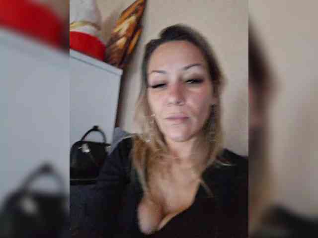 krisred webcam