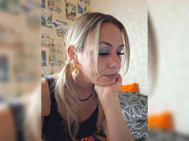 krisred webcam