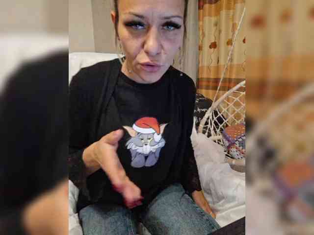 krisred webcam