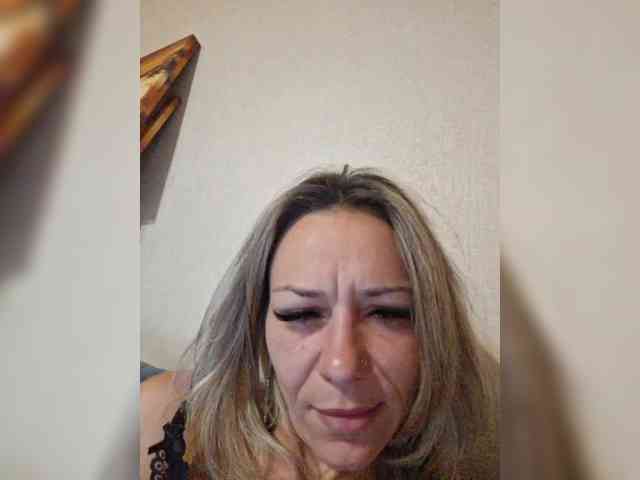 krisred webcam