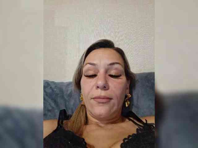 krisred webcam