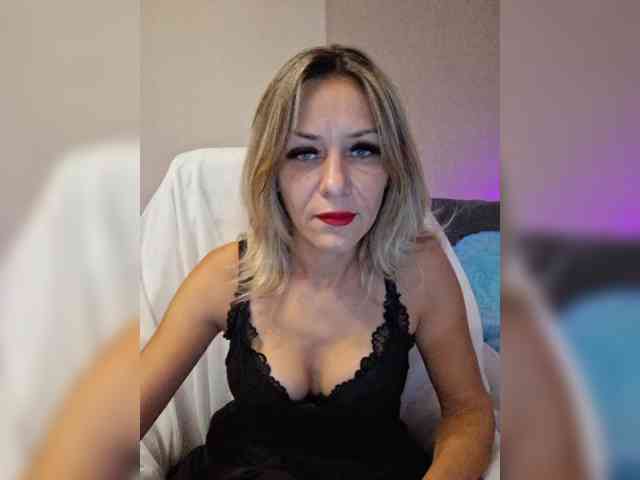 krisred webcam