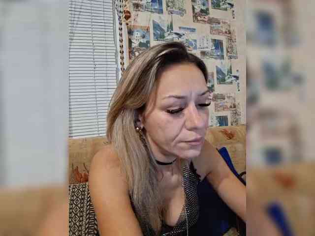 krisred webcam
