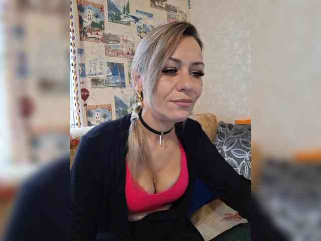 krisred webcam