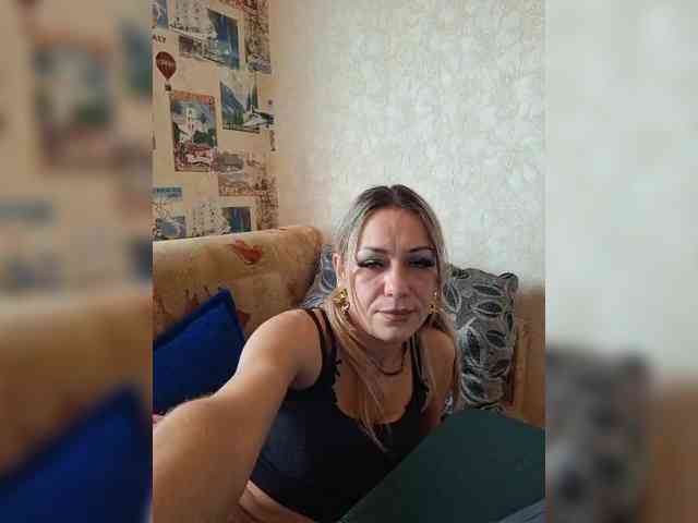 krisred webcam