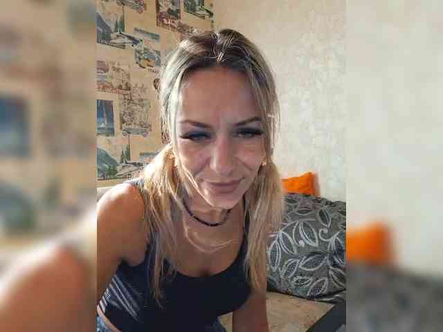 krisred webcam