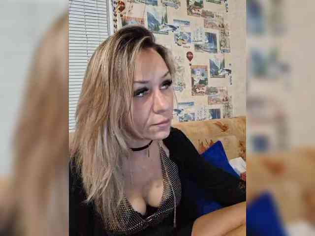 krisred webcam