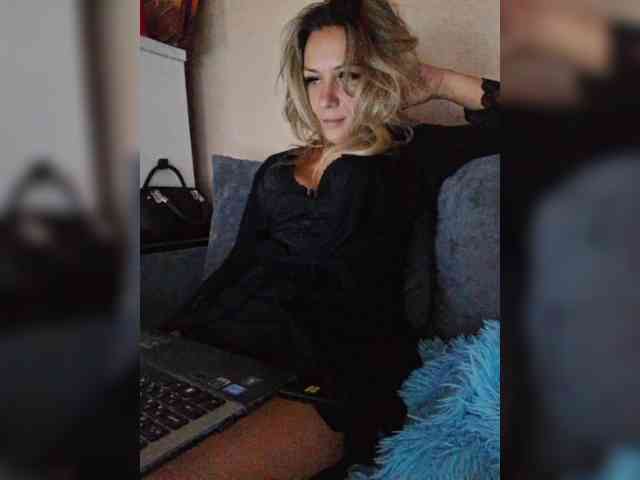 krisred webcam
