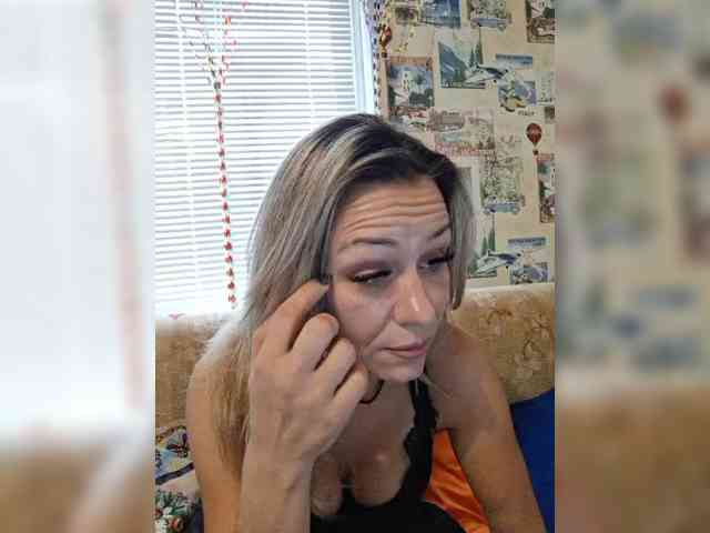 krisred webcam
