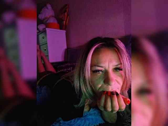 krisred webcam