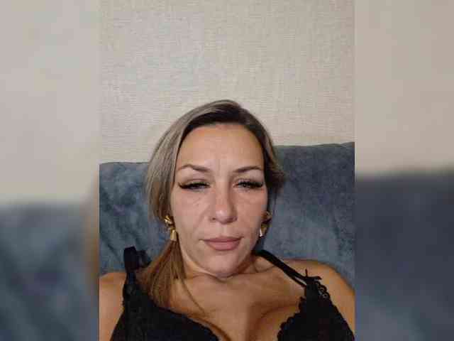 krisred webcam