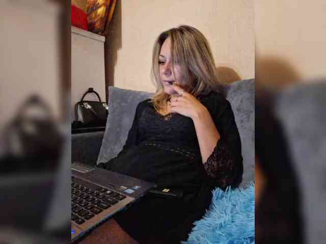 krisred webcam