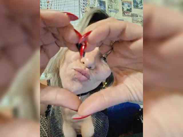 krisred webcam