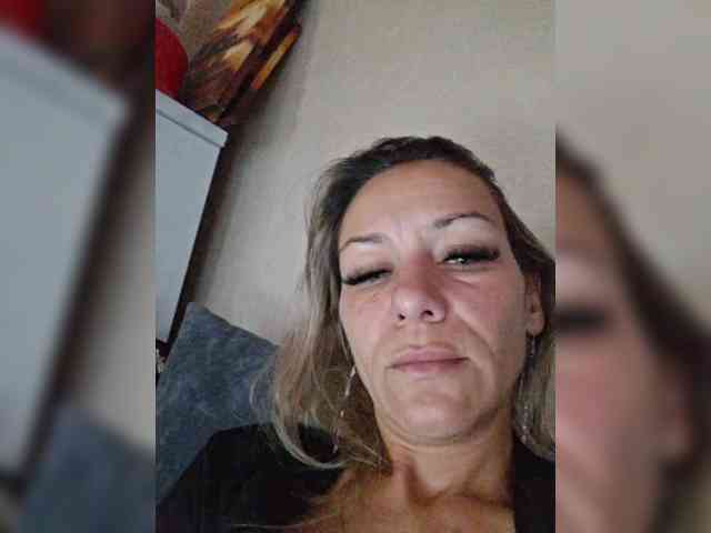 krisred webcam