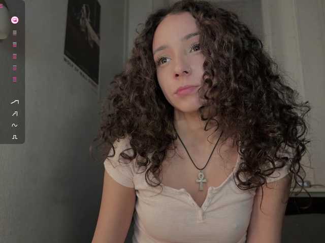 roxieflexie's BongaCams show and profile
