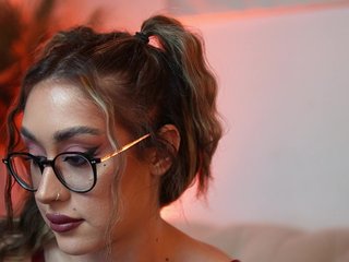 AileenKiss Porn Show