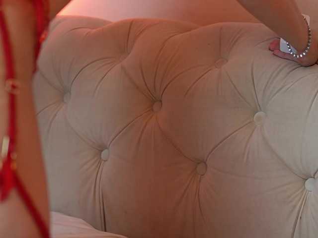 AileenKiss's BongaCams show and profile