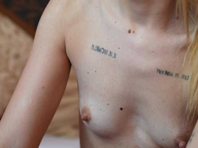 AileenKiss's BongaCams show and profile