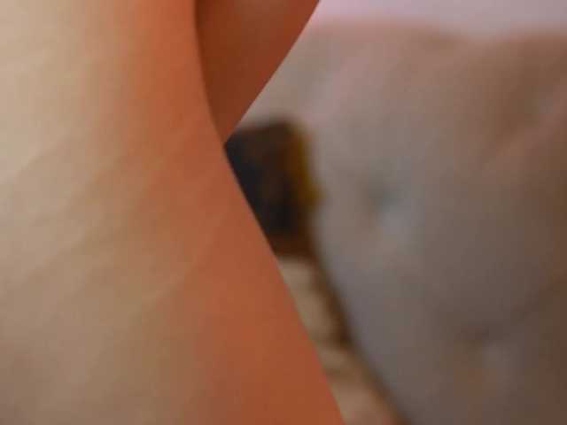 AileenKiss's BongaCams show and profile