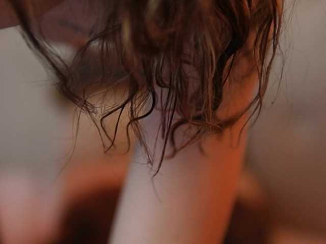 AileenKiss's BongaCams show and profile